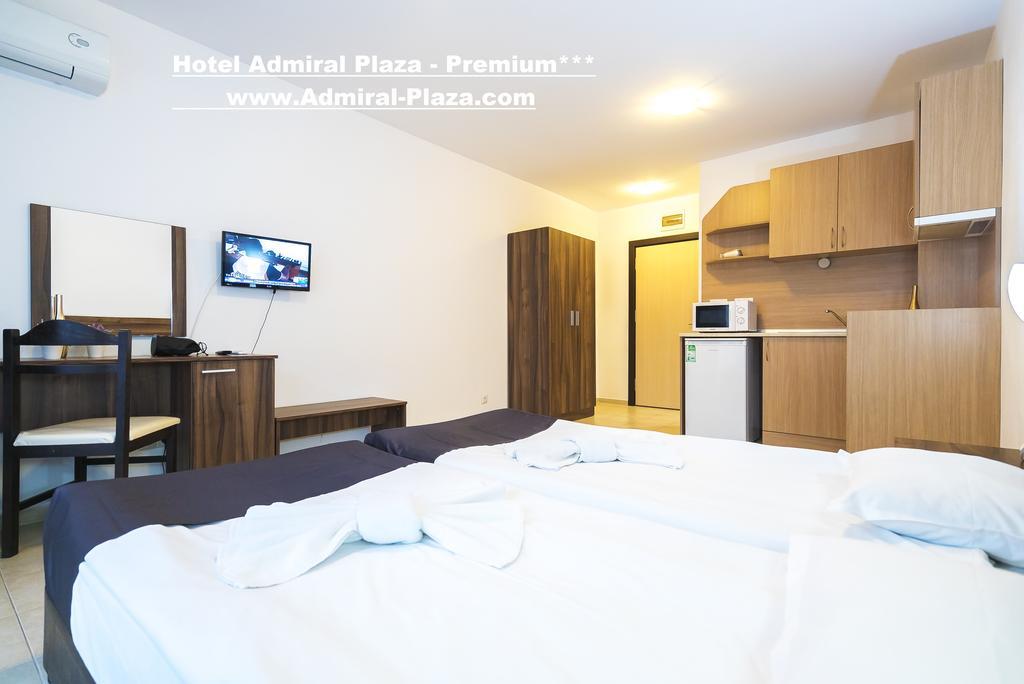 Admiral Plaza Hotel サニービーチ エクステリア 写真