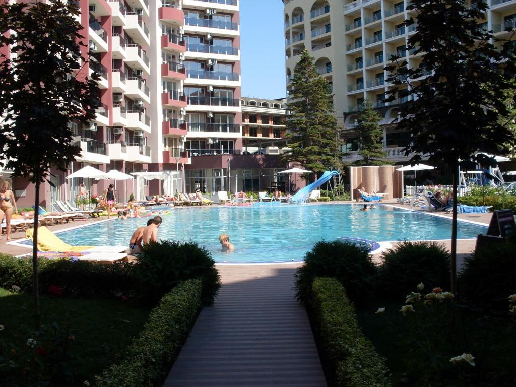 Admiral Plaza Hotel サニービーチ エクステリア 写真