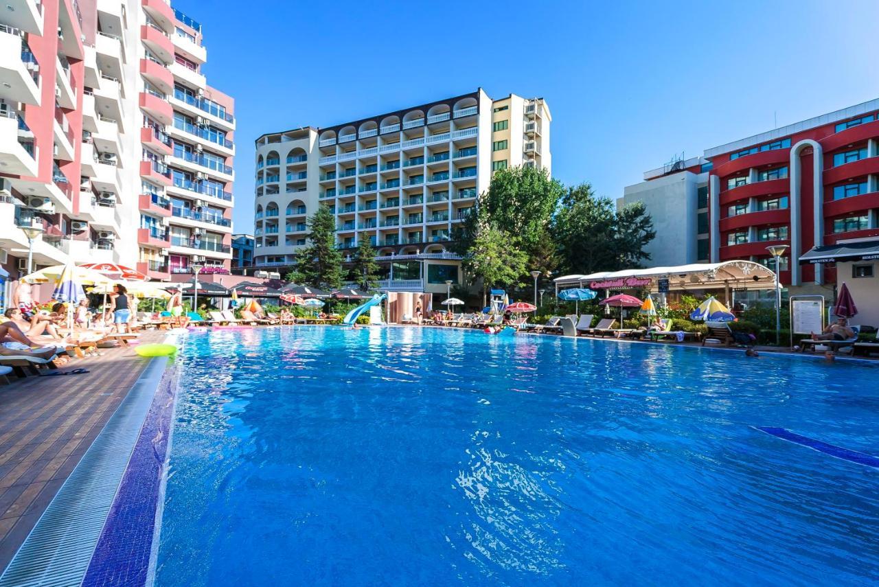 Admiral Plaza Hotel サニービーチ エクステリア 写真